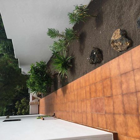Apartamento con jardín y piscina B Puerto de la Cruz  Exterior foto